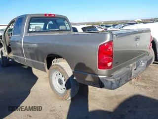 2007 Dodge 1500 ST with VIN 1D7HU18P07J602289, listed as a IAAI auction lot 41359159 with 177,716 mi miles and . Bid and sale history available at DreamBid. Image 3.