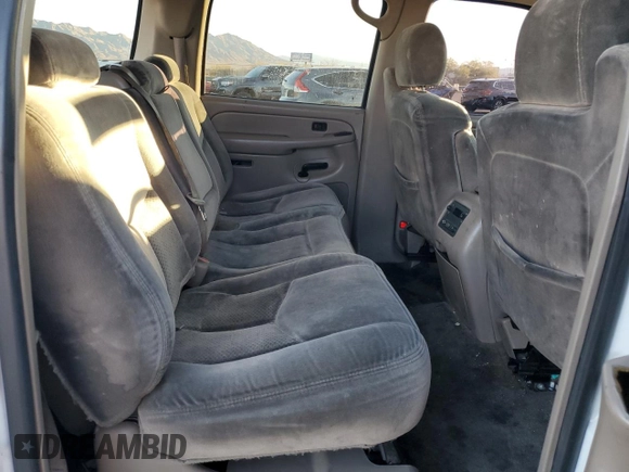 2005 Chevrolet Suburban LS with VIN 3GNEC16ZX5G176881, listed as a Copart auction lot 80467894 with 203,283 mi miles and Salvage title. Bid and sale history available at DreamBid. Image 12.