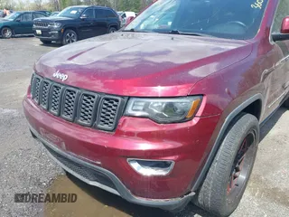2017 Jeep Grand Cherokee Laredo with VIN 1C4RJEAG4HC965368, listed as a IAAI auction lot 42034698 with 110,152 mi miles. Bid and sale history available at carsss.com. Image 6.