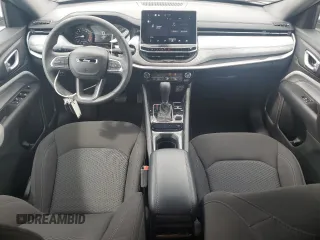 2024 Jeep Compass Sport z VIN 3C4NJDAN9RT600164, wystawiony jako Copart lot #50382315 z przebiegiem 3 710 mil mil oraz Szkoda całkowita • Salvage title. Historia ofert i sprzedaży dostępna na DreamBid. Obrazek 8.