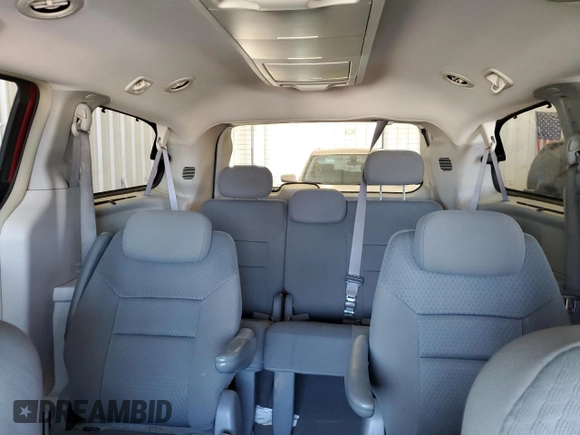 2010 Chrysler Town & Country Touring with VIN 2A4RR5D18AR392403, listed as a Copart auction lot 71429924 with 136,180 mi miles and Non Repairable. Bid and sale history available at DreamBid. Image 10.