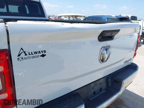 2019 Ram 2500 Tradesman with VIN 3C6UR5HLXKG621237, listed as a IAAI auction lot 42499165 with 79,899 mi miles and . Bid and sale history available at DreamBid. Image 17.
