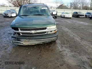 2002 Chevrolet Suburban Z71 with VIN 3GNFK16ZX2G298434, listed as a Copart auction lot 43641805 with 0 mi miles and Salvage Title. Bid and sale history available at carsss.com. Image 10.
