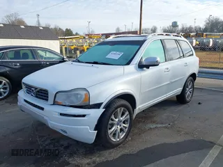 2014 Volvo XC90 with VIN YV4952CY8E1700823, listed as a IAAI auction lot 41485246 with 173,832 mi miles. Bid and sale history available at carsss.com. Image 18.
