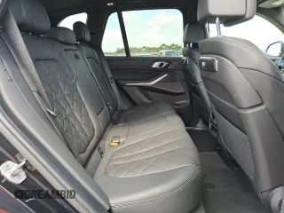 2024 BMW X5 xDrive40i z VIN 5UX23EU0XR9T66675, wystawiony jako Copart lot #57436555 z przebiegiem 36 652 mil mil oraz Czysty tytuł • Clean title. Historia ofert i sprzedaży dostępna na DreamBid. Obrazek 10.