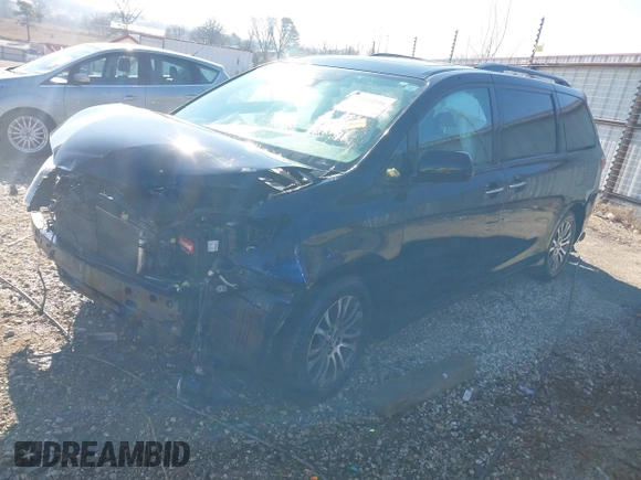 2019 Toyota Sienna XLE Auto Access Seat with VIN 5TDYZ3DC9KS995408, listed as a IAAI auction lot 41114546 with 98,280 mi miles. Bid and sale history available at carsss.com. Image 2.