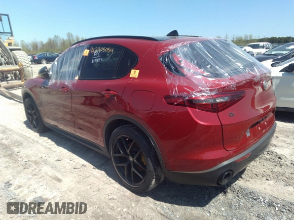 2019 Alfa Romeo Stelvio Ti with VIN ZASPAKBN1K7C49148, listed as a IAAI auction lot 42205054 with 47,338 mi miles and . Bid and sale history available at DreamBid. Image 3.