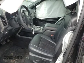 2020 Ford Expedition Max XLT с VIN 1FMJK1JT0LEA17784, выставлен на аукционе Copart как лот 52078355 с пробегом 81 504 миль миль и Списание • Salvage title. История ставок и продаж доступна на DreamBid. Изображение 7.