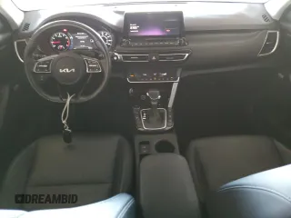 2023 Kia Seltos SX with VIN KNDETCA21P7356246, listed as a Copart auction lot 61078205 with 75,612 mi miles and Salvage title. Bid and sale history available at DreamBid. Image 8.