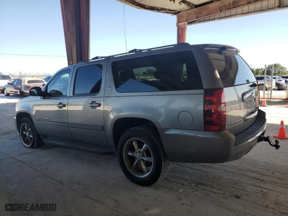 2009 Chevrolet Suburban LT w/1LT with VIN 1GNFK26309R231174, listed as a Copart auction lot 42877385 with 177,501 mi miles and Clean Title. Bid and sale history available at carsss.com. Image 2.