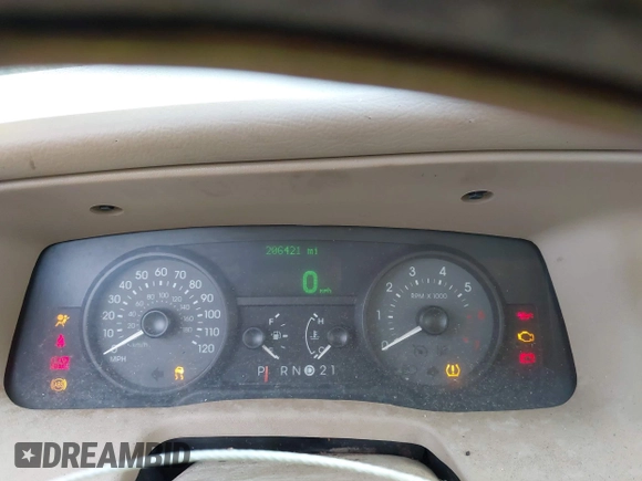 2008 Mercury Grand Marquis LS with VIN 2MEFM75V38X661481, listed as a IAAI auction lot 42079891 with 206,421 mi miles and . Bid and sale history available at DreamBid. Image 7.