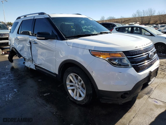 2015 Ford Explorer XLT with VIN 1FM5K8D87FGB31422, listed as a Copart auction lot 46872815 with 98,838 mi miles and Salvage Title. Bid and sale history available at carsss.com. Image 4.