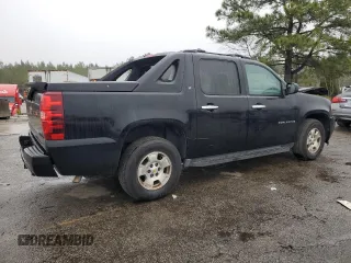 2011 Chevrolet Avalanche LT with VIN 3GNMCFE0XBG339164, listed as a Copart auction lot 44843275 with 170,351 mi miles and Salvage title. Bid and sale history available at DreamBid. Image 3.