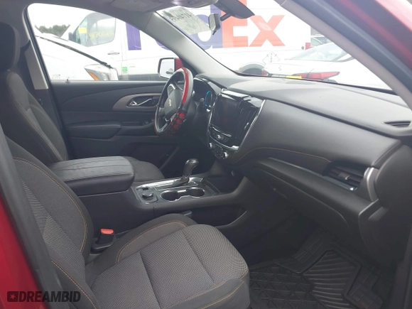 2018 Chevrolet Traverse LT Cloth with VIN 1GNEVGKW3JJ188727, listed as a IAAI auction lot 41740495 with 74,056 mi miles. Bid and sale history available at carsss.com. Image 5.