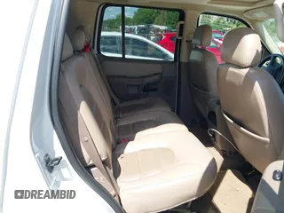 2005 Ford Explorer XLT z VIN 1FMZU63K85UB56973, wystawiony jako IAAI lot #42126749 z przebiegiem 207 441 mil mil oraz . Historia ofert i sprzedaży dostępna na DreamBid. Obrazek 8.