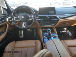 2019 BMW M5 Competition z VIN WBSJF0C54KB284808, wystawiony jako Copart lot #71974952 z przebiegiem 26 888 mil mil oraz . Historia ofert i sprzedaży dostępna na DreamBid. Obrazek 8.