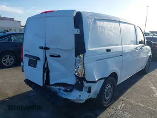 2022 Mercedes-Benz Metris Cargo with VIN W1YV0BEY8N3960426, listed as a IAAI auction lot 42019330 with 37,038 mi miles. Bid and sale history available at carsss.com. Image 4.
