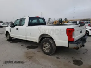 2017 Ford F-250 XLT with VIN 1FT7X2A61HEC90630, listed as a Copart auction lot 44420155 with 121,755 mi miles and Clean title. Bid and sale history available at DreamBid. Image 2.