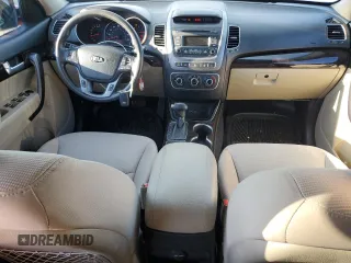 2015 Kia Sorento LX with VIN 5XYKTDA71FG555044, listed as a Copart auction lot 45958655 with 164,196 mi miles and Clean Title. Bid and sale history available at carsss.com. Image 8.