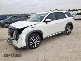 2024 Nissan Pathfinder Platinum z VIN 5N1DR3DG5RC277704, wystawiony jako Copart lot #57171205 z przebiegiem 16 360 mil mil oraz Szkoda całkowita • Salvage title. Historia ofert i sprzedaży dostępna na DreamBid. Obrazek 1.
