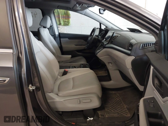 2018 Honda Odyssey EX-L z VIN 5FNRL6H79JB013982, wystawiony jako IAAI lot #42288040 z przebiegiem 82 416 mil mil oraz . Historia ofert i sprzedaży dostępna na DreamBid. Obrazek 5.