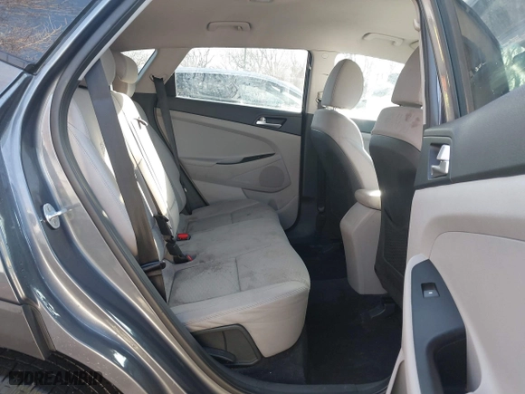 2019 Hyundai Tucson Value with VIN KM8J33A49KU860842, listed as a IAAI auction lot 41735224 with 57,197 mi miles. Bid and sale history available at carsss.com. Image 8.