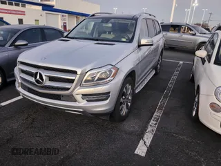 2015 Mercedes-Benz GL-Class GL 450 with VIN 4JGDF6EE0FA533195, listed as a IAAI auction lot 41519194 with 104,095 mi miles. Bid and sale history available at carsss.com. Image 2.