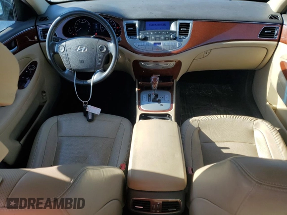 2013 Hyundai Genesis 3.8L z VIN KMHGC4DD5DU235658, wystawiony jako Copart lot #58000435 z przebiegiem 131 702 mil mil oraz Szkoda całkowita • Salvage title. Historia ofert i sprzedaży dostępna na DreamBid. Obrazek 8.