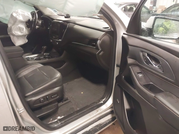 2019 Chevrolet Traverse Premier with VIN 1GNEVKKWXKJ218066, listed as a IAAI auction lot 41612992 with 87,015 mi miles. Bid and sale history available at carsss.com. Image 5.