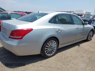 2014 Hyundai Equus Signature with VIN KMHGH4JH8EU080873, listed as a IAAI auction lot 42116898 with Not Provided miles and . Bid and sale history available at DreamBid. Image 4.