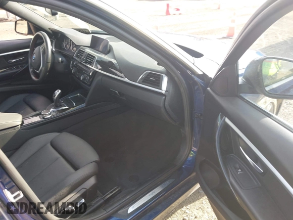 2017 BMW 3 Series 330i xDrive with VIN WBA8D9C32HA005561, listed as a IAAI auction lot 42161234 with Not provided miles and . Bid and sale history available at DreamBid. Image 5.