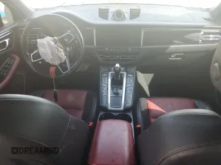 2020 Porsche Macan z VIN WP1AA2A53LLB01302, wystawiony jako Copart lot #50358815 z przebiegiem Nie podano mil oraz Szkoda całkowita • Salvage title. Historia ofert i sprzedaży dostępna na DreamBid. Obrazek 8.