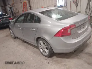2012 Volvo S60 T6 with VIN YV1902FH1C2119579, listed as a IAAI auction lot 41359902 with 237,451 mi miles. Bid and sale history available at carsss.com. Image 3.