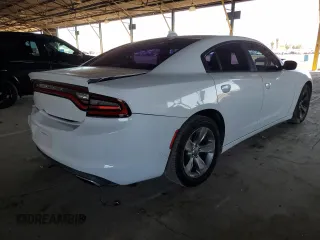 2015 Dodge Charger SXT z VIN 2C3CDXHG1FH753590, wystawiony jako Copart lot #52413725 z przebiegiem 96 409 mil mil oraz Szkoda całkowita • Salvage title. Historia ofert i sprzedaży dostępna na DreamBid. Obrazek 3.