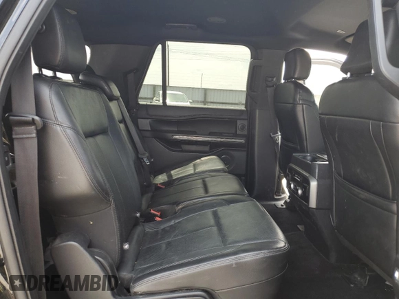 2018 Ford Expedition Max XLT с VIN 1FMJK1JT1JEA26684, выставлен на аукционе Copart как лот 56587095 с пробегом 168 836 миль миль и Списание • Salvage title. История ставок и продаж доступна на DreamBid. Изображение 11.