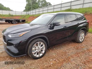 2023 Toyota Highlander L z VIN 5TDKDRAH7PS512254, wystawiony jako Copart lot #51117995 z przebiegiem 15 624 mil mil oraz Szkoda całkowita • Salvage title. Historia ofert i sprzedaży dostępna na DreamBid. Obrazek 1.