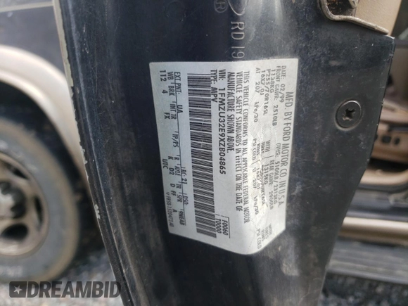 1999 Ford Explorer XLT с VIN 1FMZU32E9XZB04865, выставлен на аукционе Copart как лот 43389815 с пробегом 262 076 миль миль и Списание • Salvage title. История ставок и продаж доступна на DreamBid. Изображение 13.