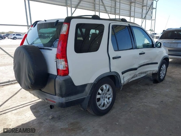 2005 Honda CR-V EX with VIN JHLRD78845C025264, listed as a IAAI auction lot 41752341 with 196,753 mi miles. Bid and sale history available at carsss.com. Image 4.