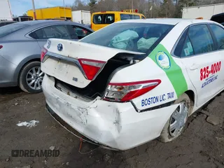 2017 Toyota Camry Hybrid LE with VIN 4T1BD1FK3HU206313, listed as a IAAI auction lot 41479110 with 416,578 mi miles. Bid and sale history available at carsss.com. Image 6.