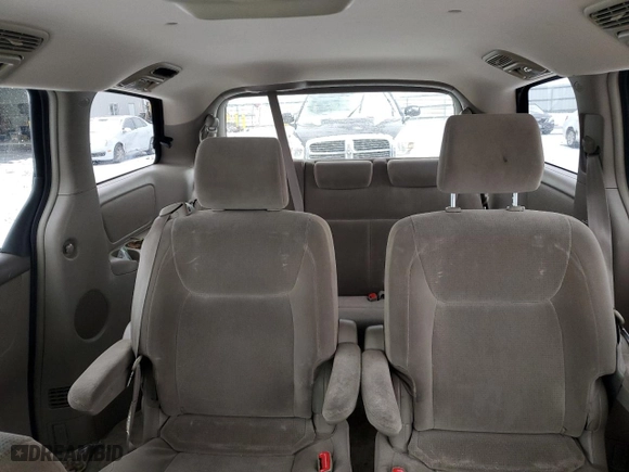2004 Toyota Sienna LE with VIN 5TDBA23C04S012000, listed as a Copart auction lot 88129635 with 210,945 mi miles and Salvage Title. Bid and sale history available at carsss.com. Image 10.