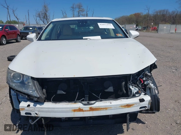 2013 Lexus ES 300h with VIN JTHBW1GG2D2007198, listed as a IAAI auction lot 42051431 with 235,480 mi miles and . Bid and sale history available at DreamBid. Image 13.