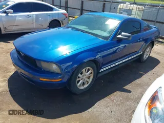 2008 Ford Mustang Deluxe with VIN 1ZVHT80N185198460, listed as a IAAI auction lot 42171425 with 135,024 mi miles and . Bid and sale history available at DreamBid. Image 2.