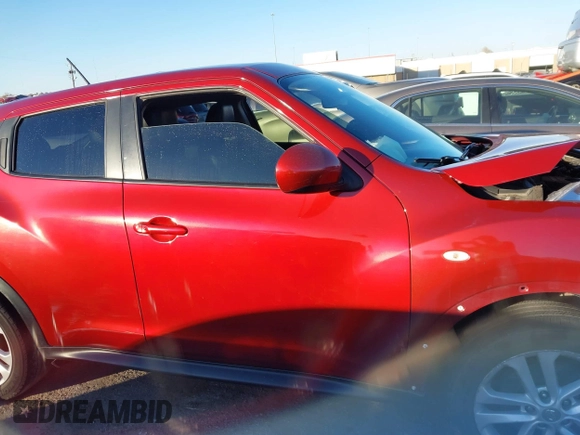 2011 Nissan Juke SL with VIN JN8AF5MR6BT021630, listed as a IAAI auction lot 40977169 with 83,909 mi miles. Bid and sale history available at carsss.com. Image 13.