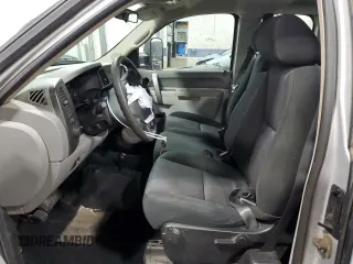 2010 Chevrolet Silverado 1500 with VIN 1GCSKPE31AZ215902, listed as a Copart auction lot 46908275 with 135,645 mi miles and Salvage Title. Bid and sale history available at DreamBid. Image 7.