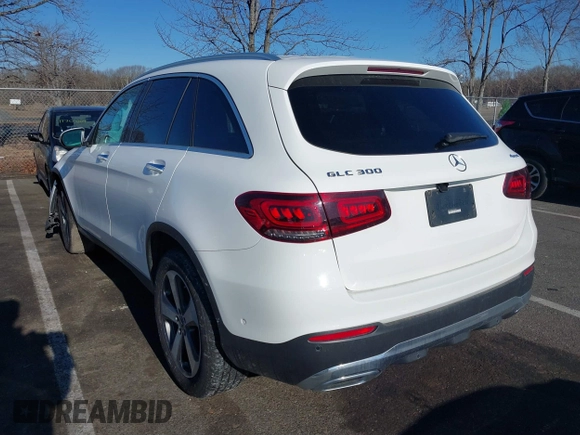 2020 Mercedes-Benz GLC 300 z VIN WDC0G8EB4LF716707, wystawiony jako IAAI lot #41695111 z przebiegiem 27 715 mil mil oraz . Historia ofert i sprzedaży dostępna na DreamBid. Obrazek 3.