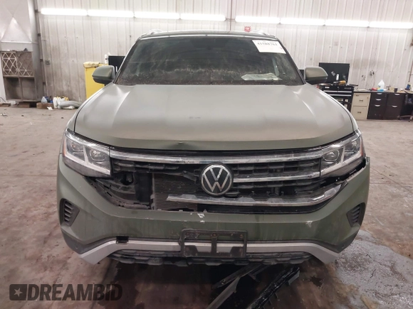 2022 Volkswagen Atlas SE with VIN 1V2KC2CA3NC207745, listed as a IAAI auction lot 41588761 with 99,206 mi miles and . Bid and sale history available at DreamBid. Image 13.