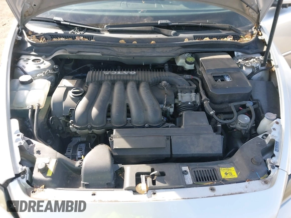 2006 Volvo S40 2.4L with VIN YV1MS390062206586, listed as a IAAI auction lot 41637405 with 90,789 mi miles. Bid and sale history available at carsss.com. Image 10.