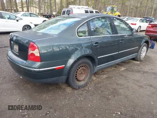 2004 Volkswagen Passat GL z VIN WVWMD63B14P330748, wystawiony jako IAAI lot #41936308 z przebiegiem 161 235 mil mil oraz . Historia ofert i sprzedaży dostępna na DreamBid. Obrazek 4.