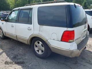 2006 Ford Expedition Eddie Bauer with VIN 1FMFU18516LA39641, listed as a IAAI auction lot 42833907 with 149,609 mi miles and . Bid and sale history available at DreamBid. Image 3.