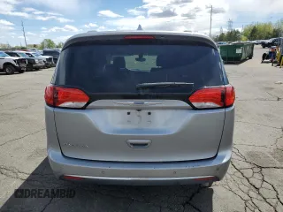2018 Chrysler Pacifica Touring L z VIN 2C4RC1BG7JR311964, wystawiony jako Copart lot #54769725 z przebiegiem 105 062 mil mil oraz Szkoda całkowita • Salvage title. Historia ofert i sprzedaży dostępna na DreamBid. Obrazek 6.